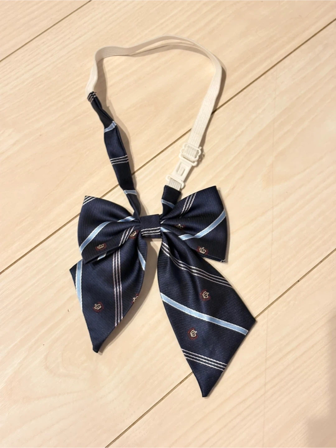 制服リボン ストライプ 王冠刺繍