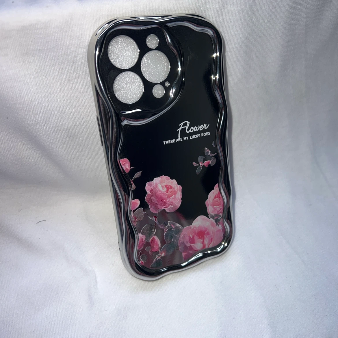 ローズフラワー ウェーブミラー iPhone 13 Pro ケースの写真4枚目