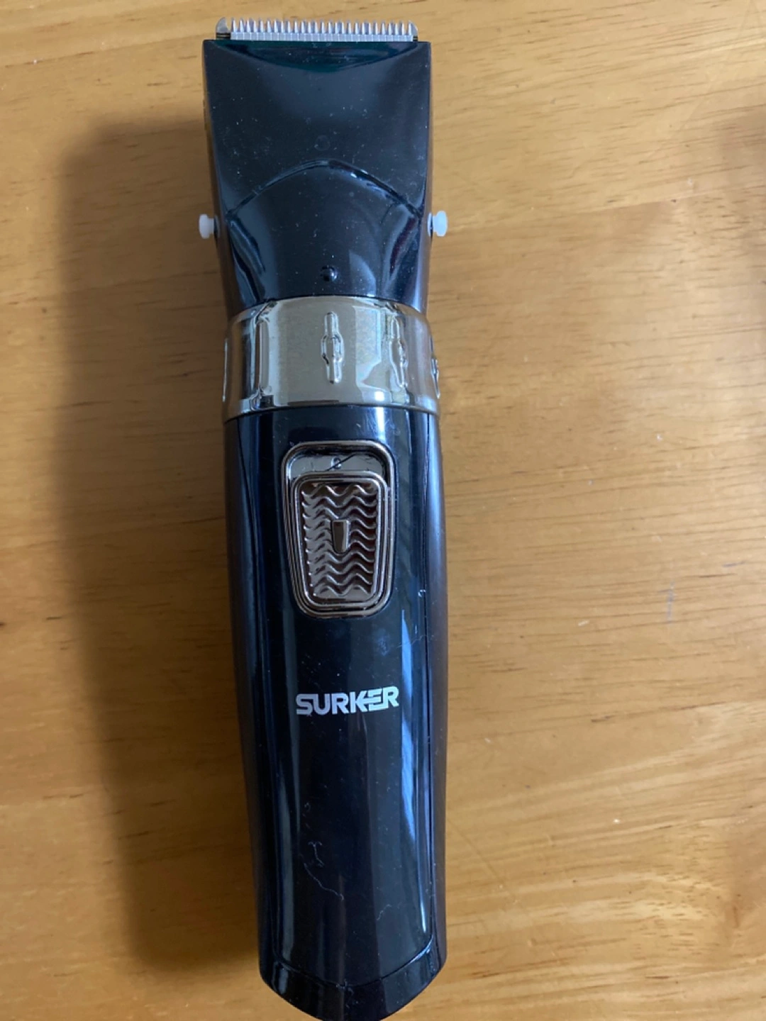 SURKER 電動バリカン HC-7098 充電式 ブラックの写真3枚目