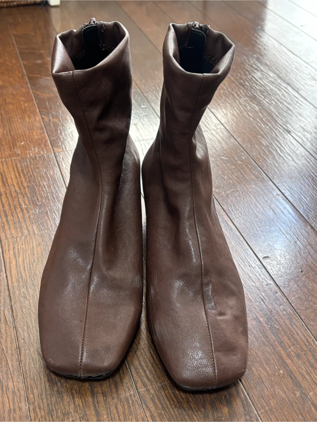 バックジップ ショートブーツ ブラウンの写真2枚目
