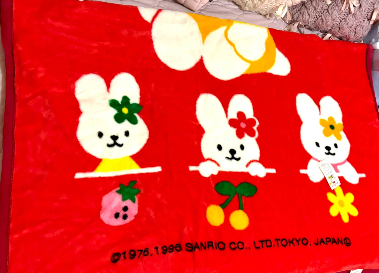 西川産業　ハローキティ　毛布　シングル　レアの写真2枚目