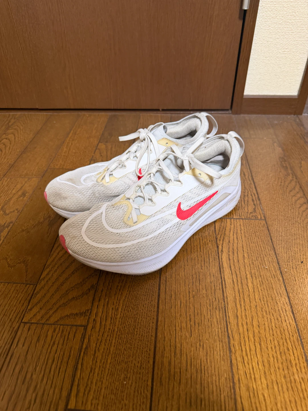 ズームフライ4 ランニングシューズ