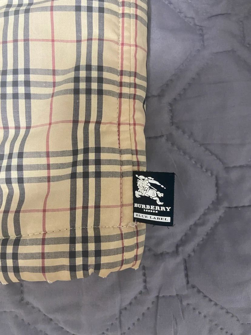 burberry バーバリーブルーレーベル ノバチェック ダウンパーカー Lサイズの写真4枚目