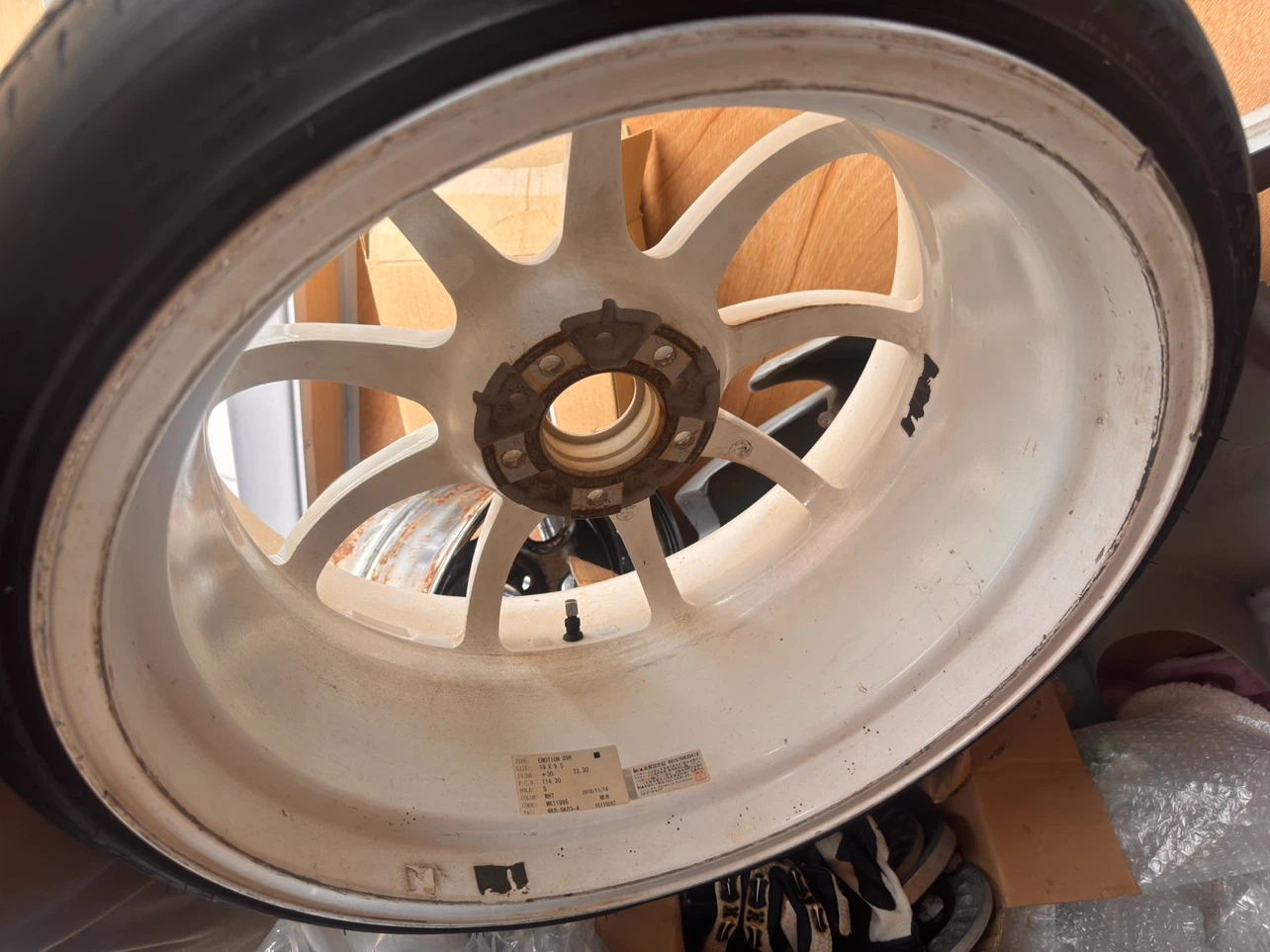 ワーク エモーション D9R 19インチ 9.5J ホワイトの写真4枚目