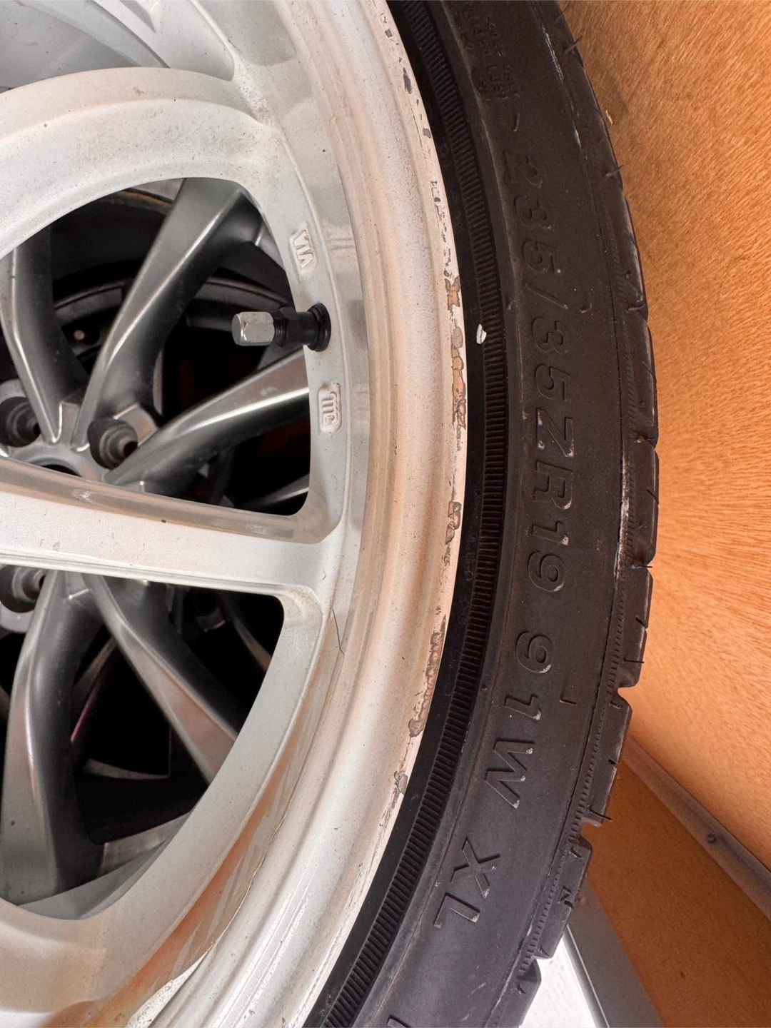 ワーク エモーション D9R 19インチ 9.5J ホワイトの写真7枚目
