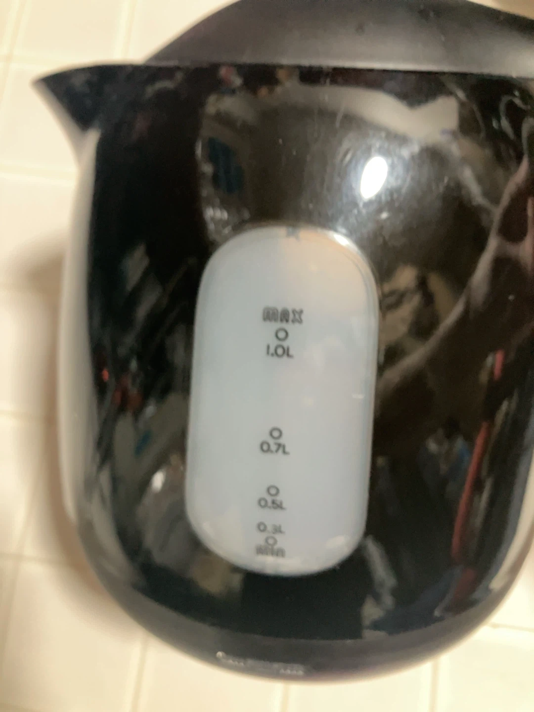 KOM 電気ケトル HKT-100 ブラック 1リットルの写真5枚目
