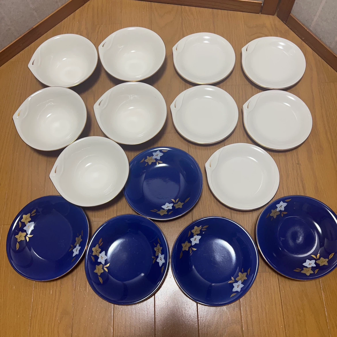 橘吉TACHIKICHI白花柄プレート&ボウル計15点