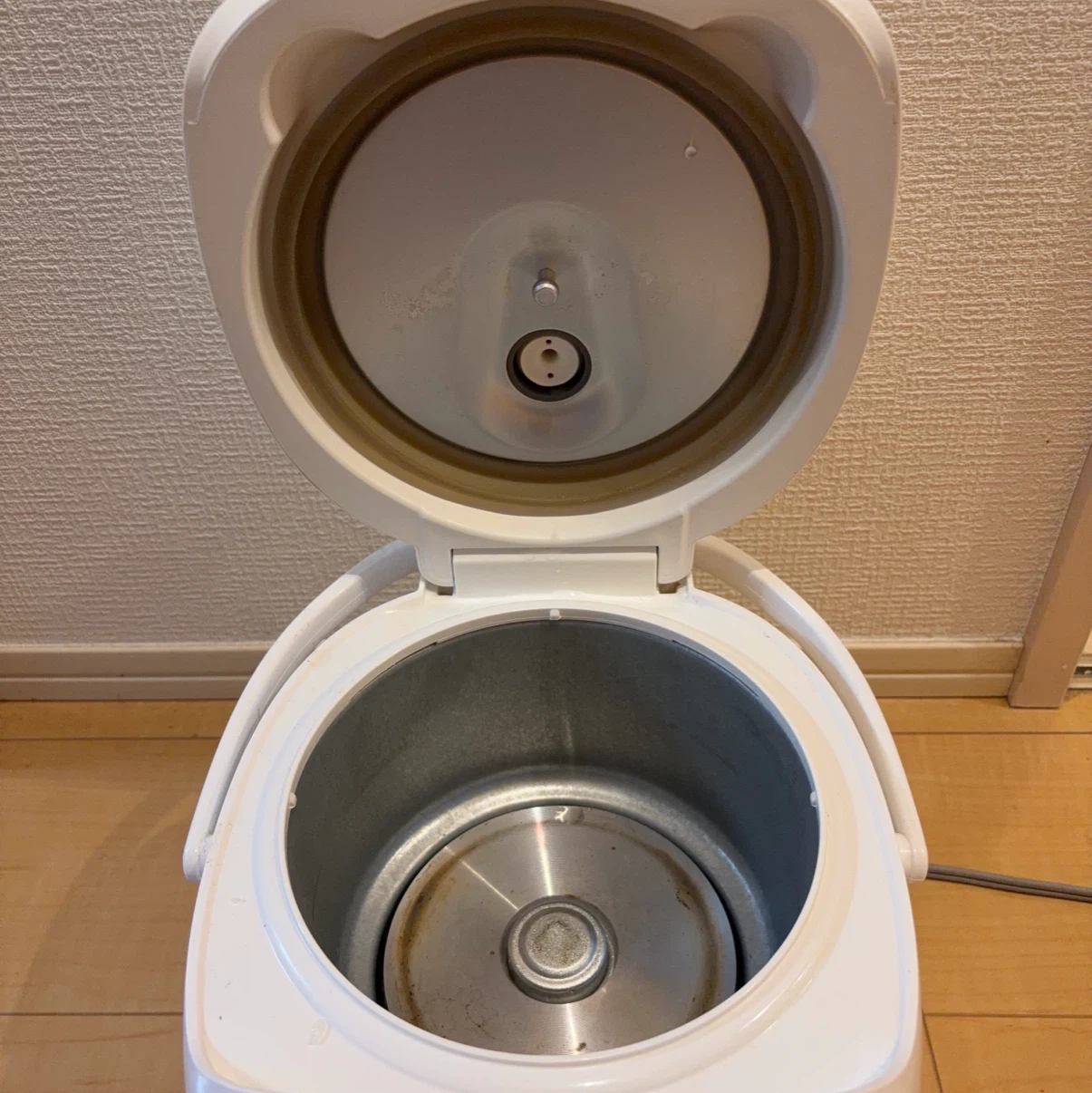 ネオべ 炊飯器 NRM-M35A 2019年製の写真2枚目