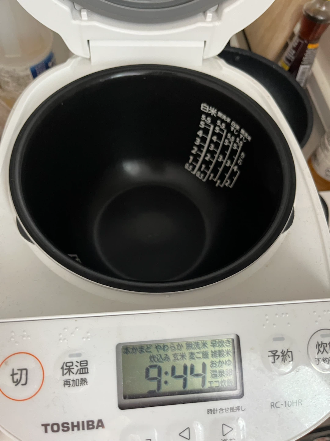 東芝 IH炊飯器 RC-10HRの写真2枚目