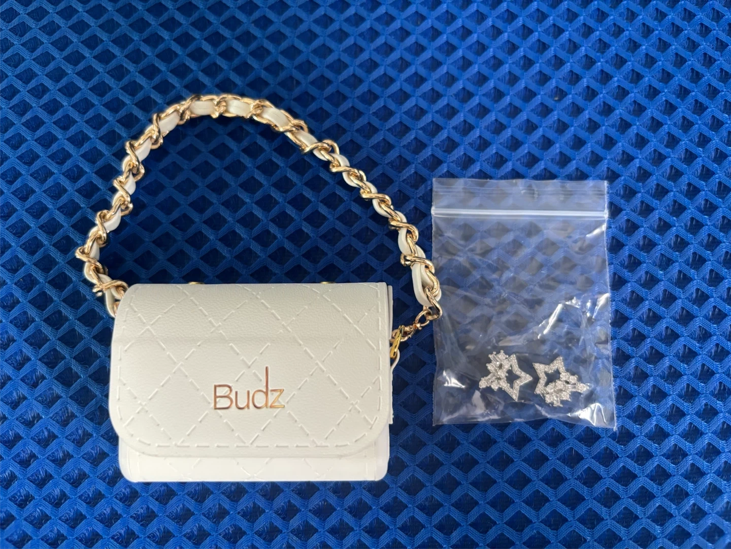 Budz ワイヤレスイヤホン