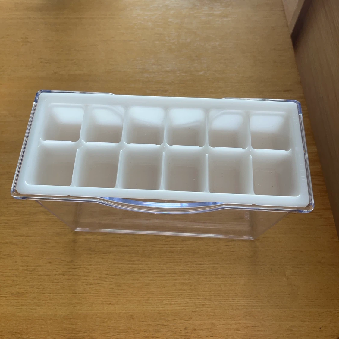 冷蔵庫用 製氷皿・氷ストッカー