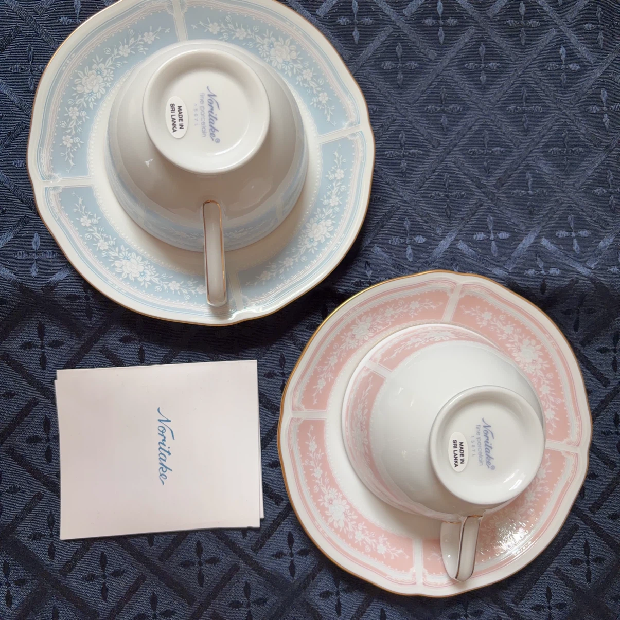 新品　ノリタケ カップ＆ソーサー 2客 ピンク ブルーの写真4枚目