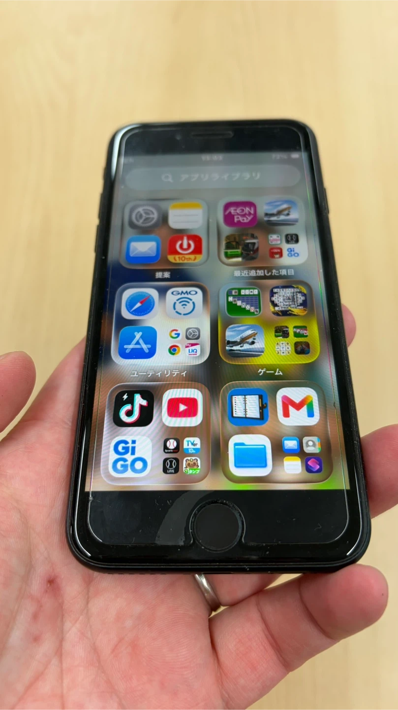 iPhone SE第三世代 64GB ブラックの写真7枚目