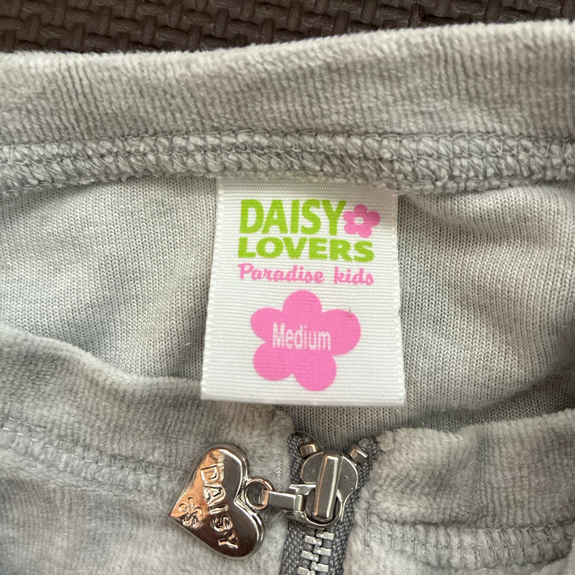 DAISY LOVERS チュニック グレー ベロア調　120の写真6枚目
