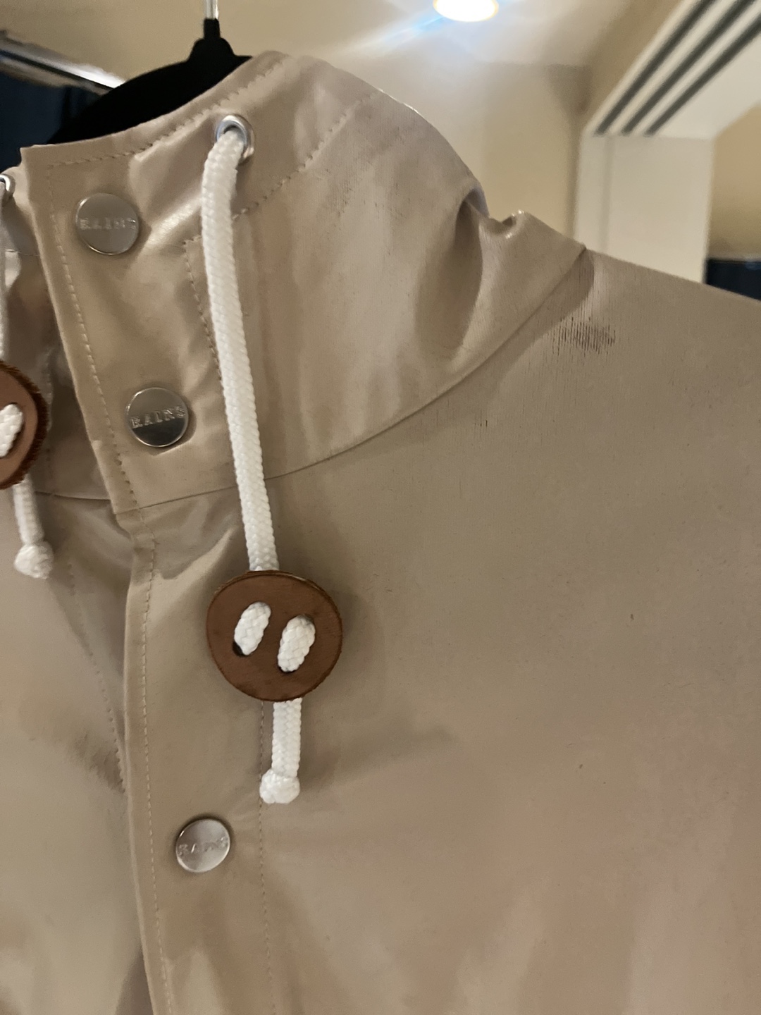 stussy STUSSY ステューシー リビン × レインズ レインジャケット Mサイズ ベージュの写真4枚目