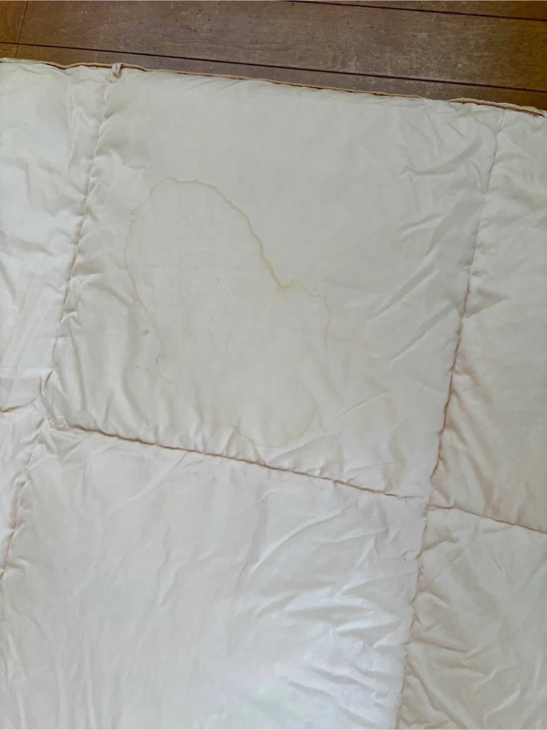 丸八真綿羽毛掛けふとん ダウン90% シルク50% 150×210cm 収納袋付の写真5枚目