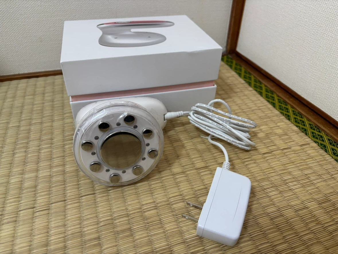キャビテーション　超音波美顔器　RF　LED　ダイエット　マッサージ器　全身エステ　充電式の写真2枚目