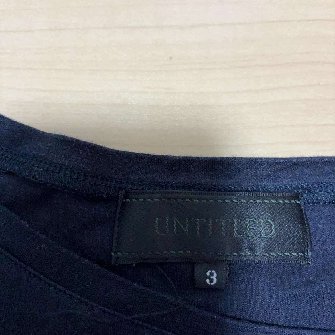 アンタイトル ロゴTシャツ ネイビー サイズ3の写真2枚目