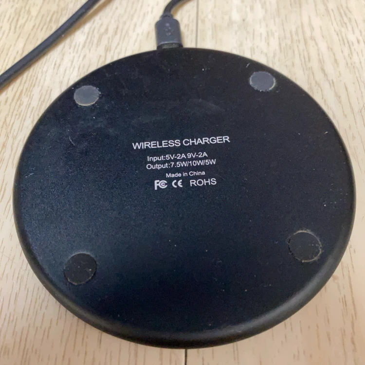 ワイヤレス充電器 ブラックの写真2枚目