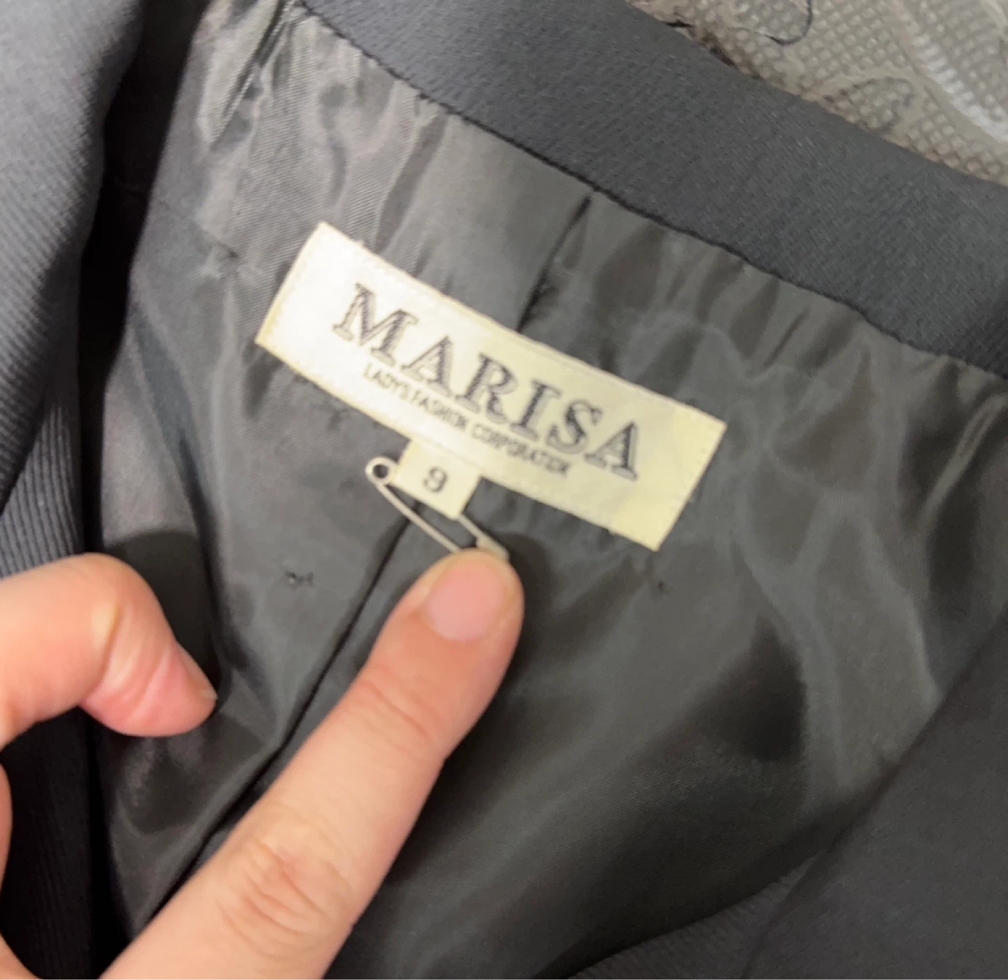 マリサ セットアップスーツ 黒 9号の写真2枚目