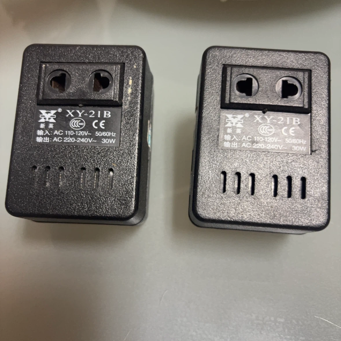 新英 XY-21B 電圧変換器 2個セット