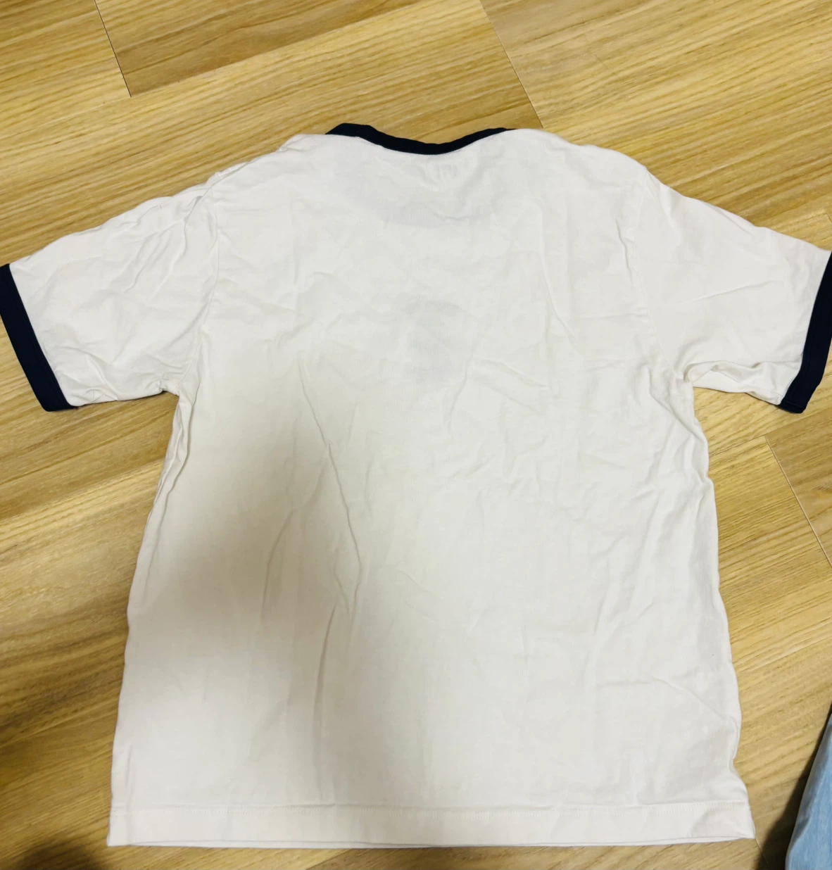 ユニクロ スヌーピー Tシャツ 白 Sサイズの写真2枚目
