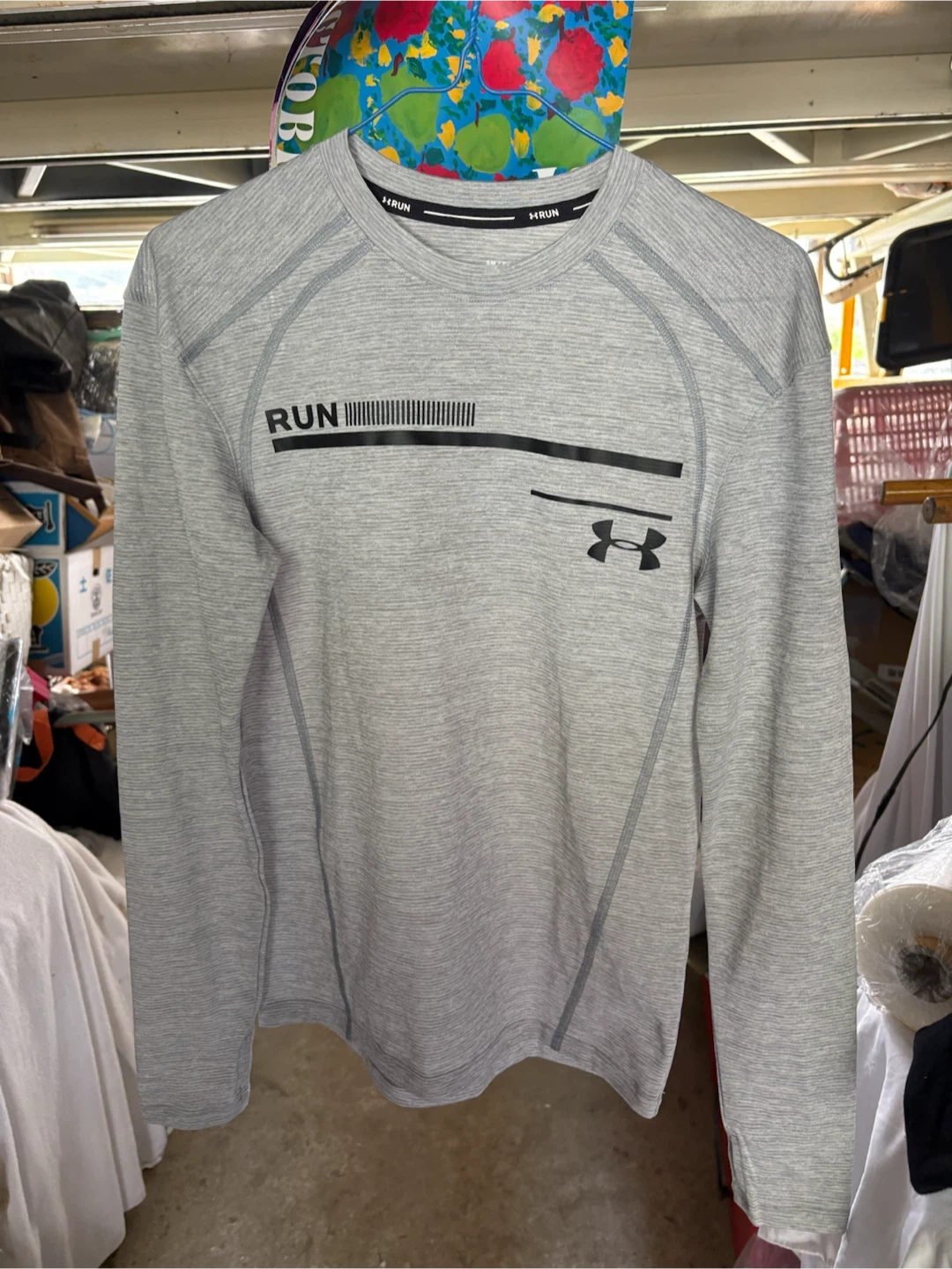 アンダーアーマー 長袖Tシャツ グレー SMサイズ