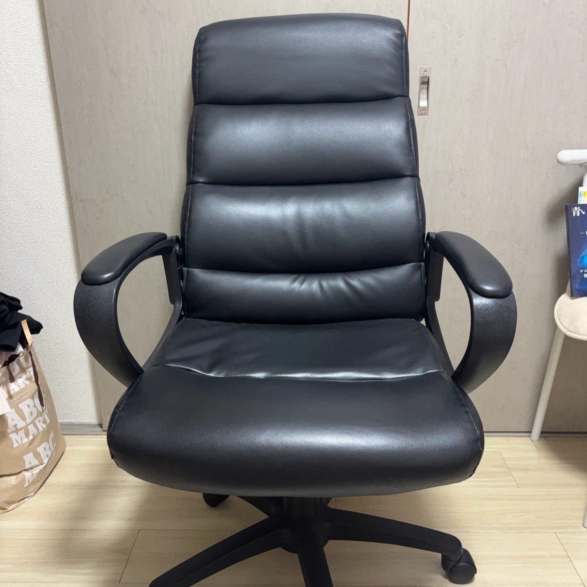 オフィスチェア ブラック