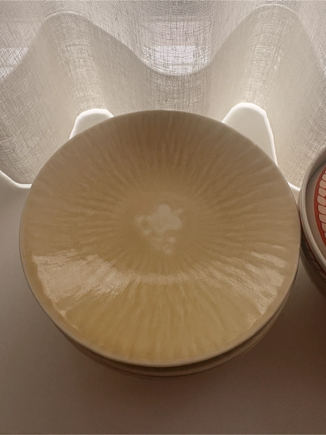 国技館　和食器 皿と蓋付き椀 セットの写真2枚目
