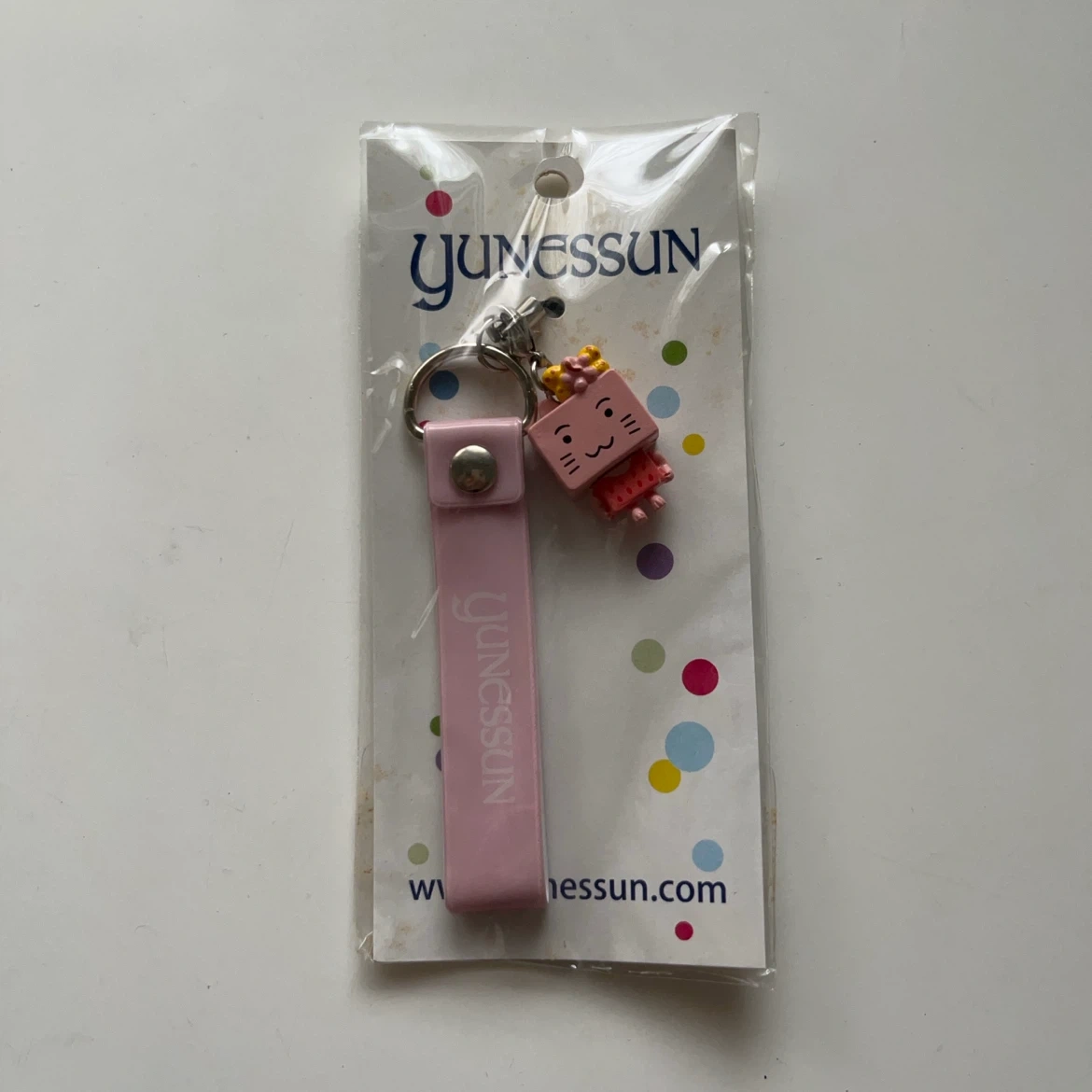 【ストラップ】YUNESSUN