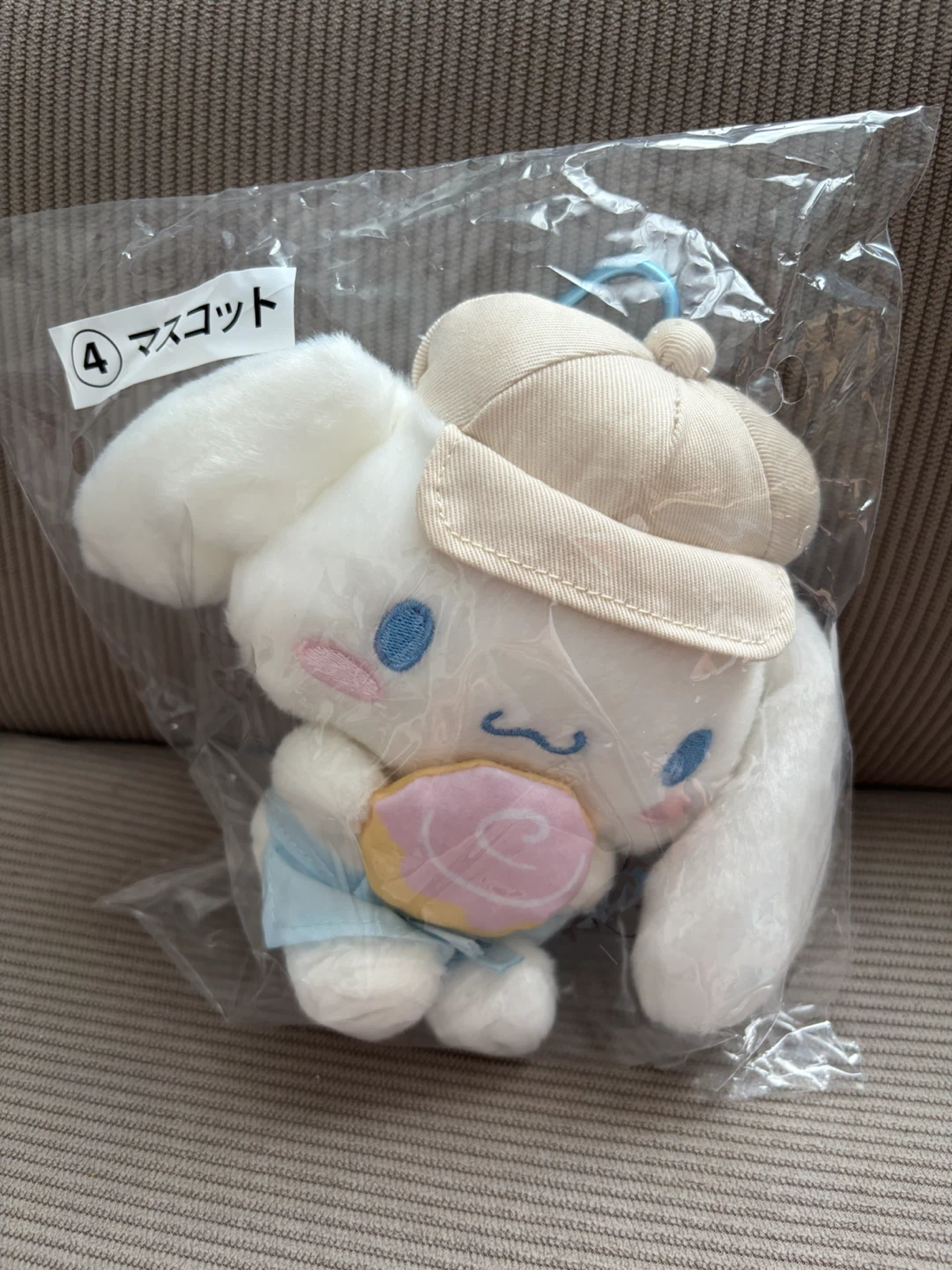 シナモロール マスコット 帽子 ドーナツ
