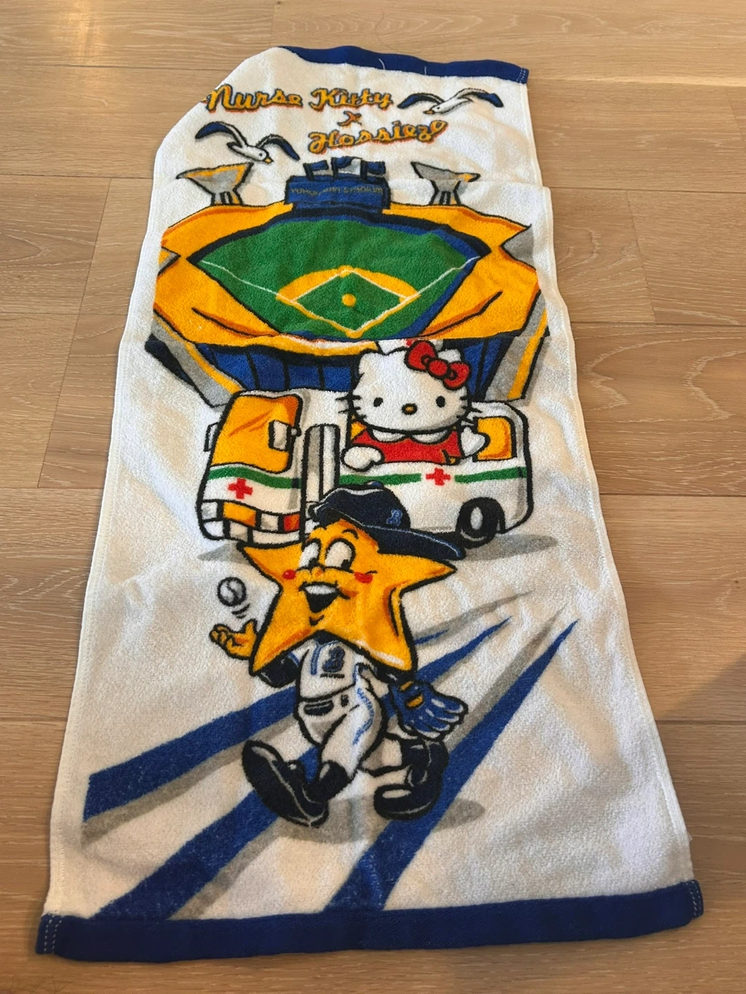 ハローキティ 横浜DeNAベイスターズ コラボタオル