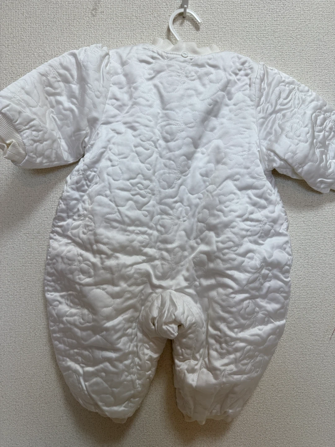 美品☆フーセンウサギ ベビーカバーオール 白 50-80cmの写真3枚目
