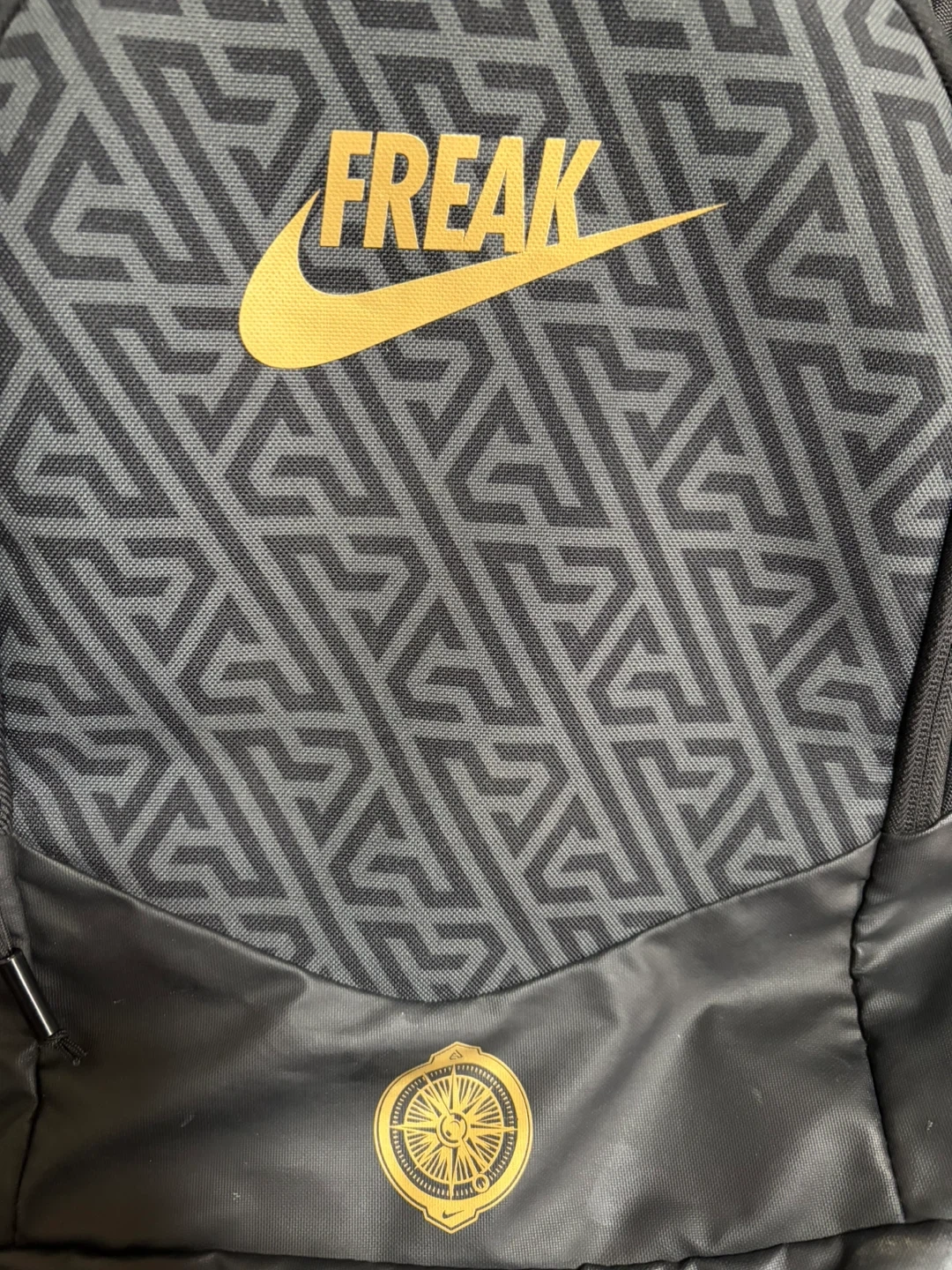 ナイキ バックパック FREAK