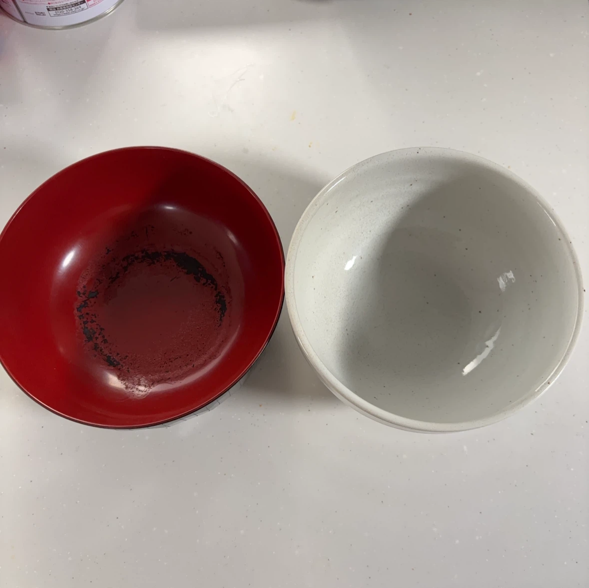 お椀 2個セット 直径18cm赤黒、白