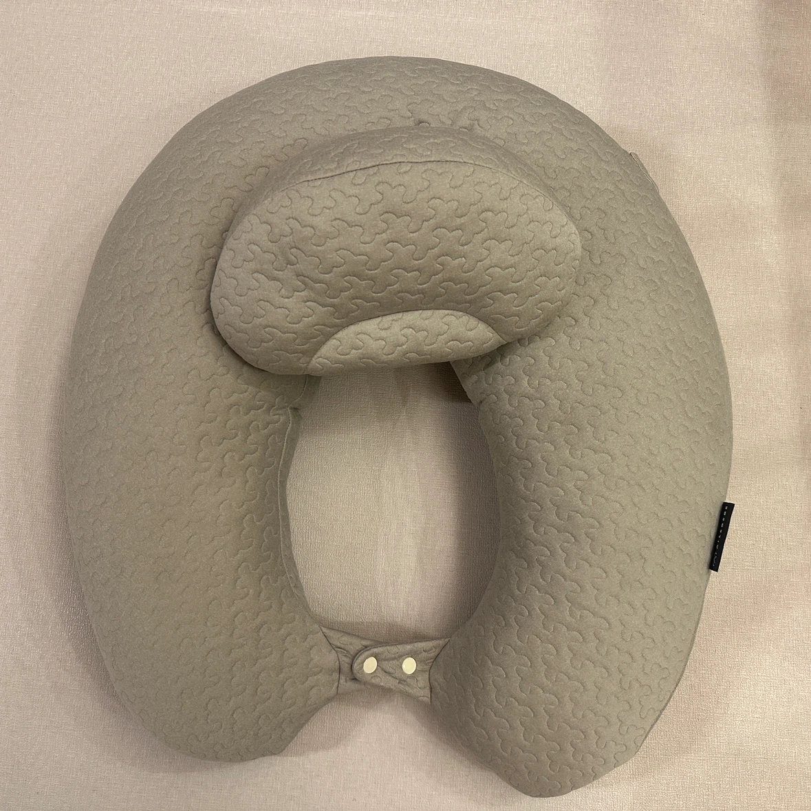 エールベベ AILEBEBE 授乳クッション　グレー　キルティング