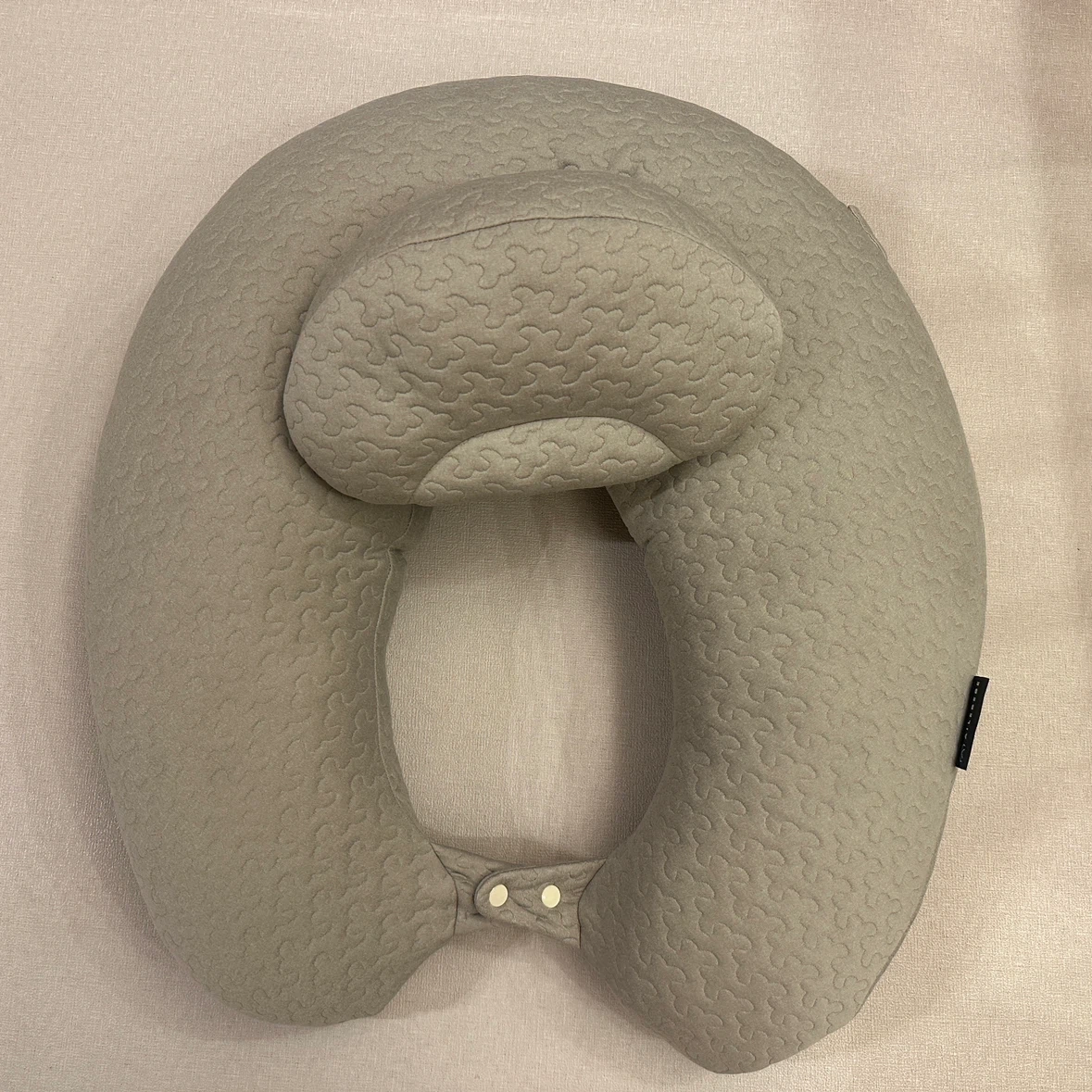 エールベベ AILEBEBE 授乳クッション グレー キルティング
