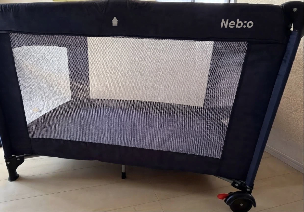 Neb:o ベビーベット折りたたみ式おむつ交換帯付き