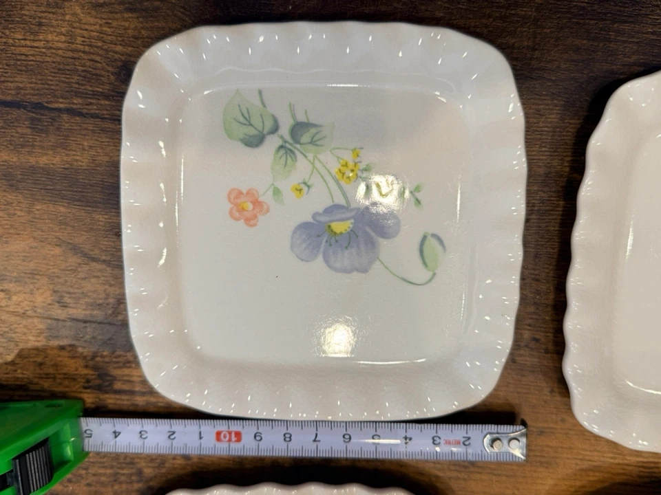 花柄小皿 4枚セットの写真4枚目