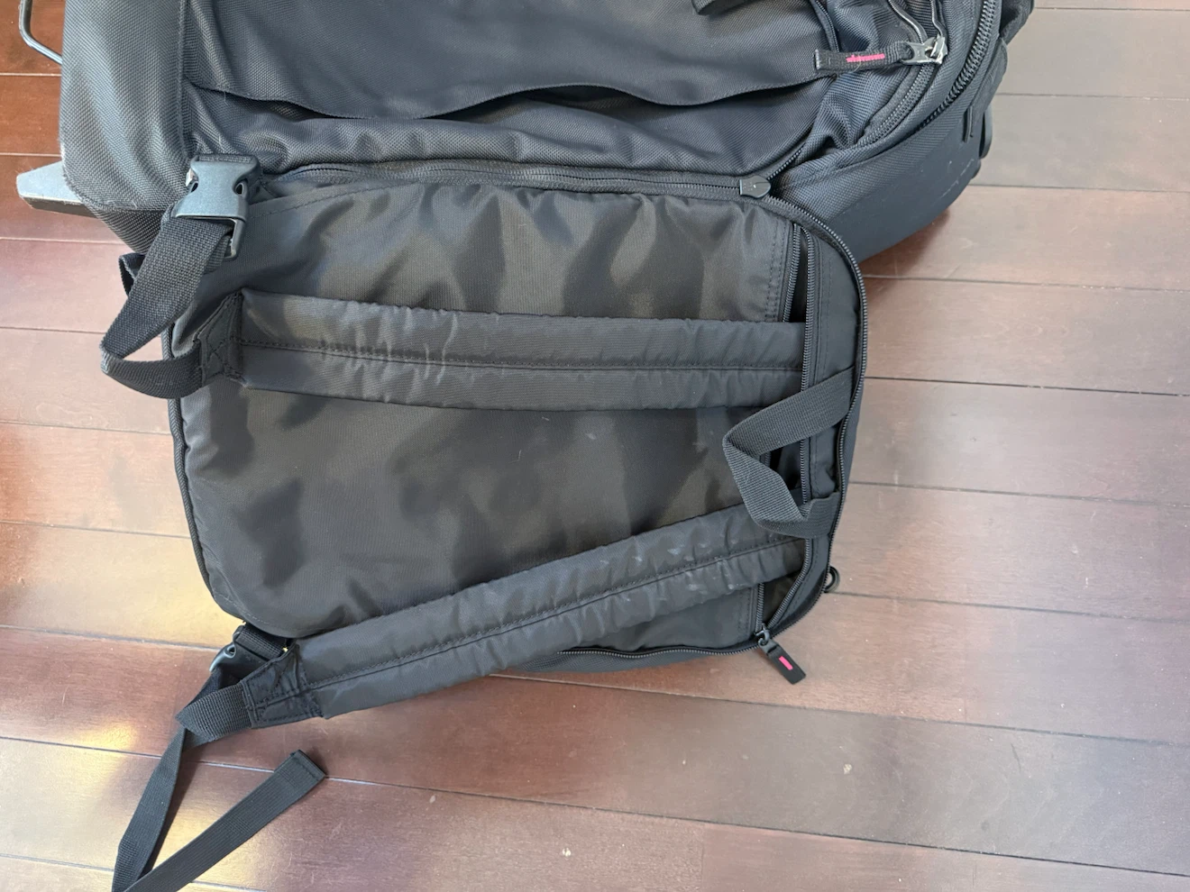 【多機能4WAY】SOUTH FIELD キャリー付きリュック（旅行・アウトドア・防災用に！）の写真3枚目