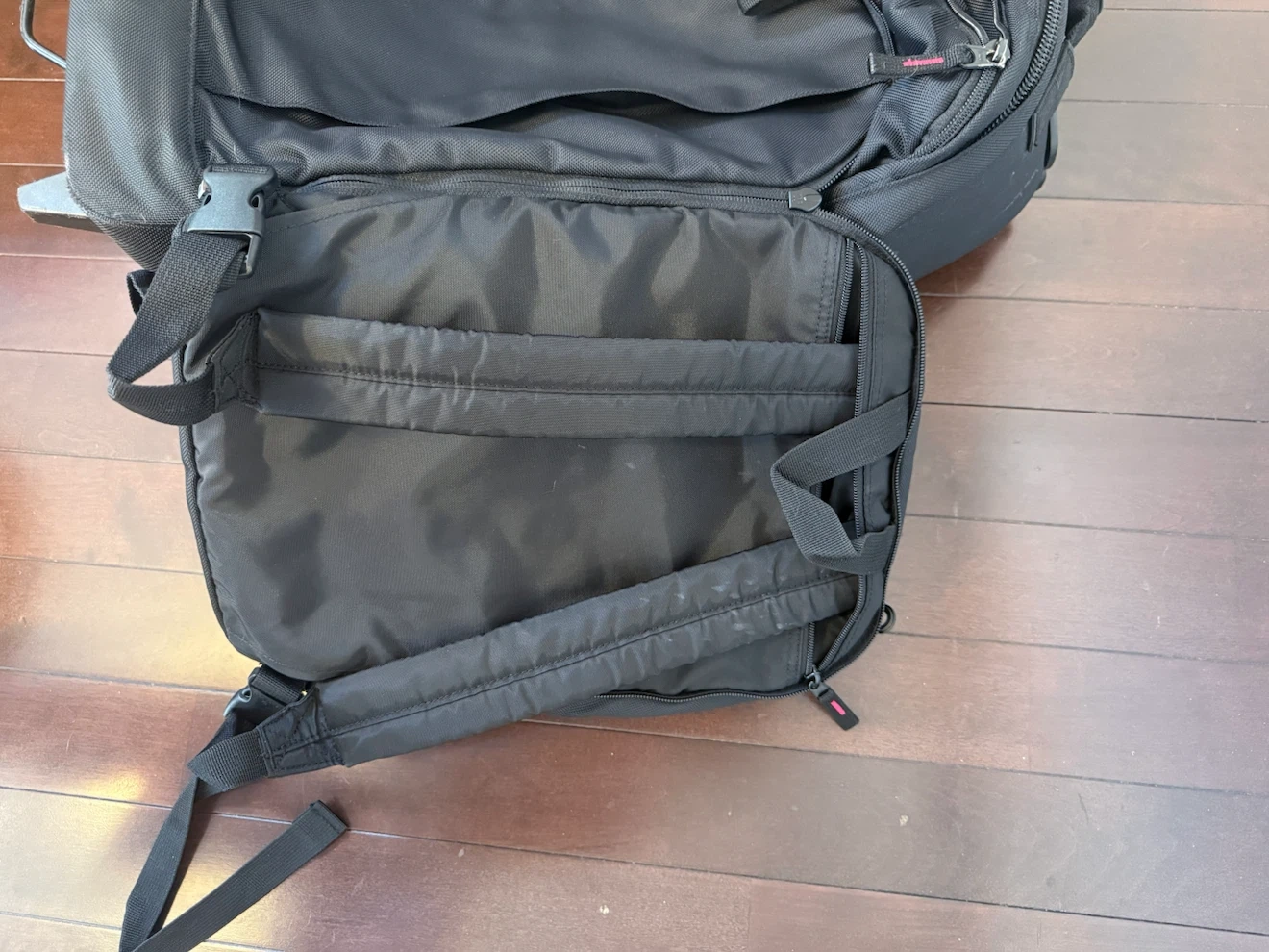 【多機能4WAY】SOUTH FIELD キャリー付きリュック(旅行・アウトドア・防災用に!)の写真3枚目