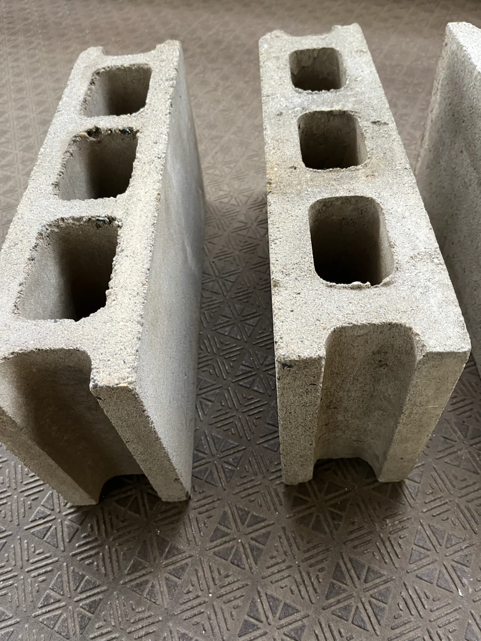 コンクリートブロック 4個セットの写真2枚目