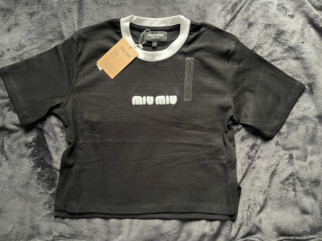 ミュウミュウ ロゴ Tシャツ ブラック Sサイズ