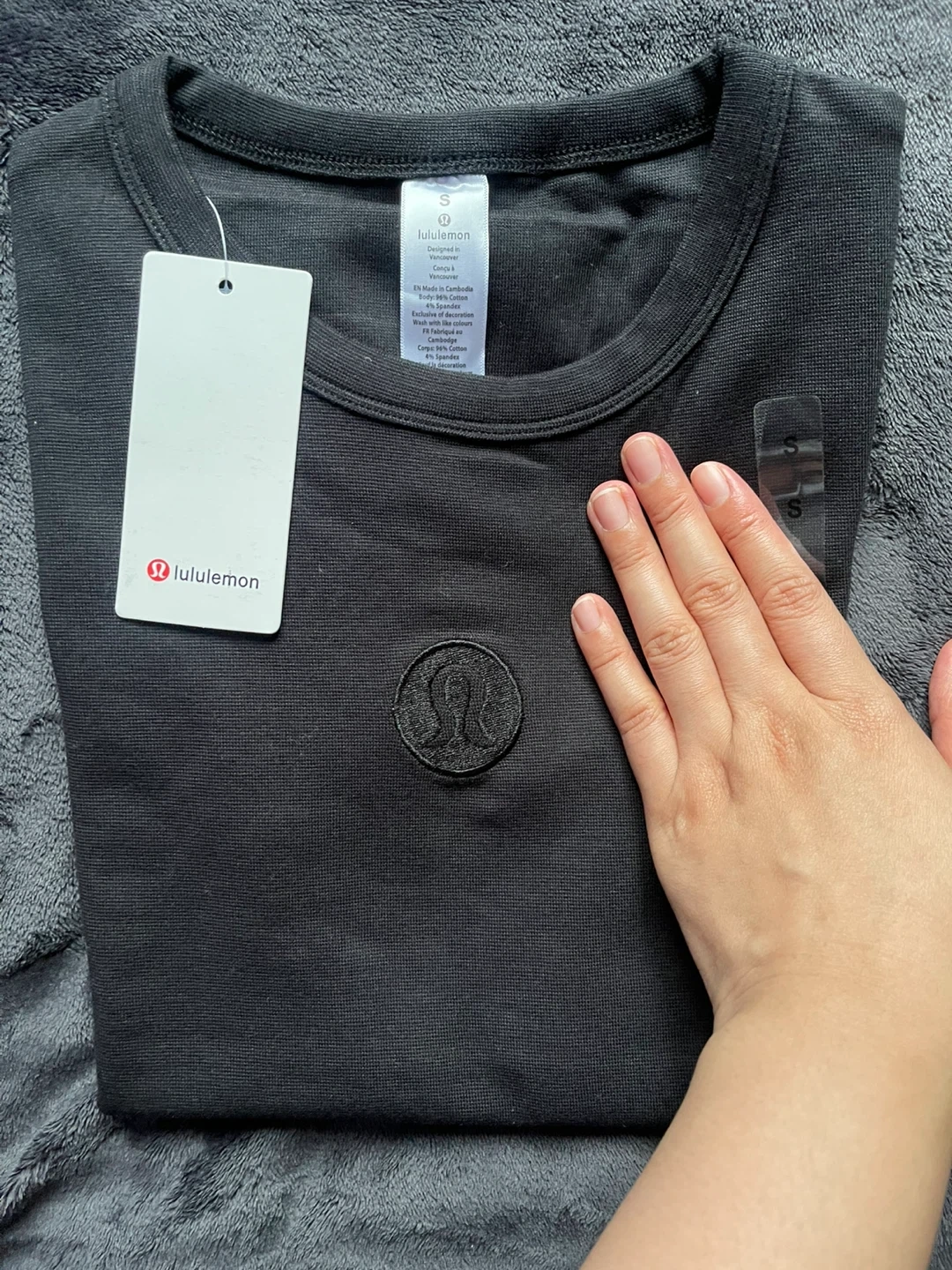 ルルレモン 半袖Tシャツ 黒 Sサイズの写真4枚目