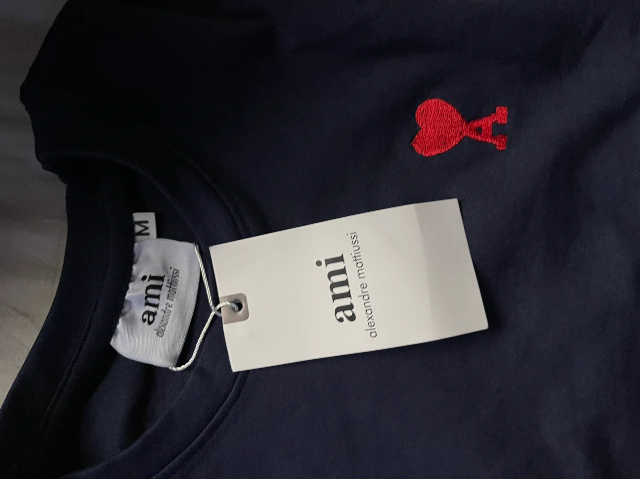 アミ アレクサンドル マテュッシ ロゴTシャツ 紺 Mの写真3枚目
