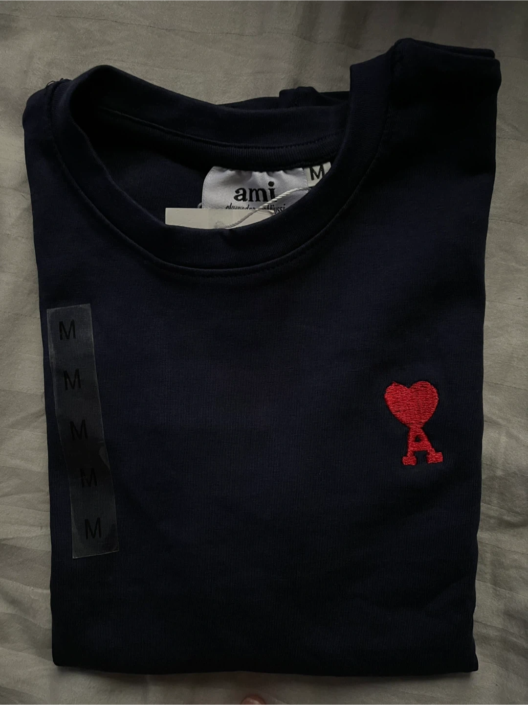 アミ アレクサンドル マテュッシ ロゴTシャツ 紺 Mの写真5枚目