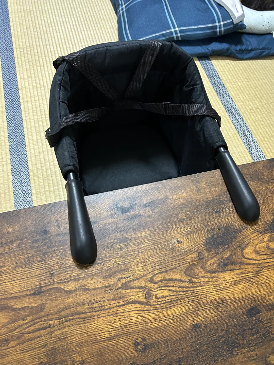 【10/15まで】テーブルチェア 持ち運び用 ブラックの写真2枚目