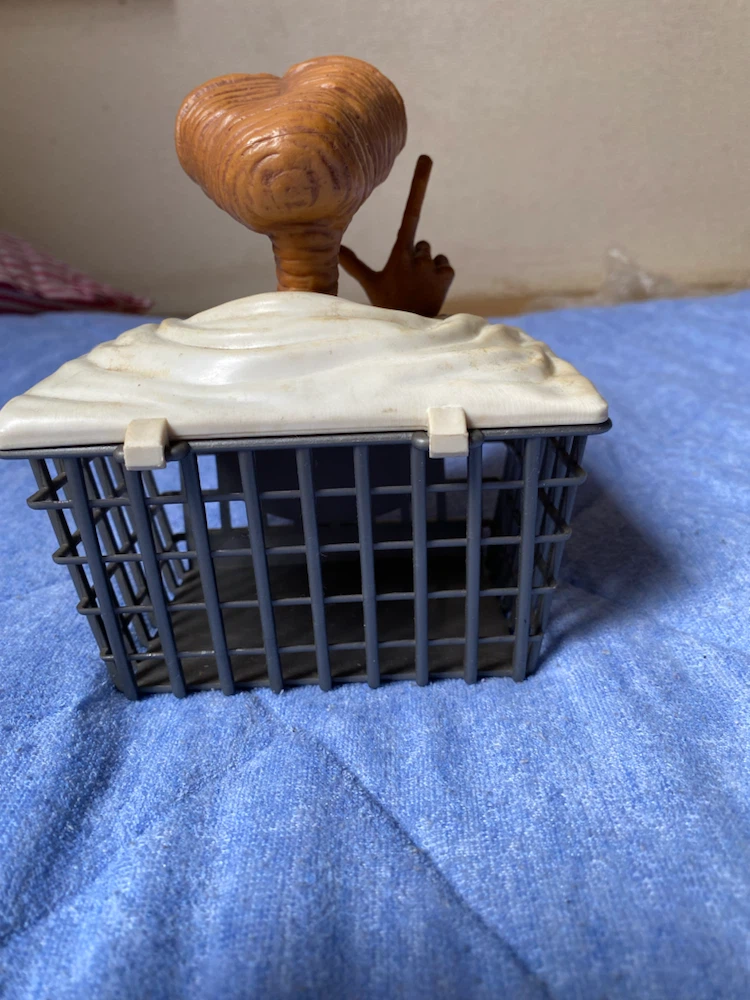 E.T. バスケット フィギュア ユニバーサルスタジオジャパンの写真2枚目