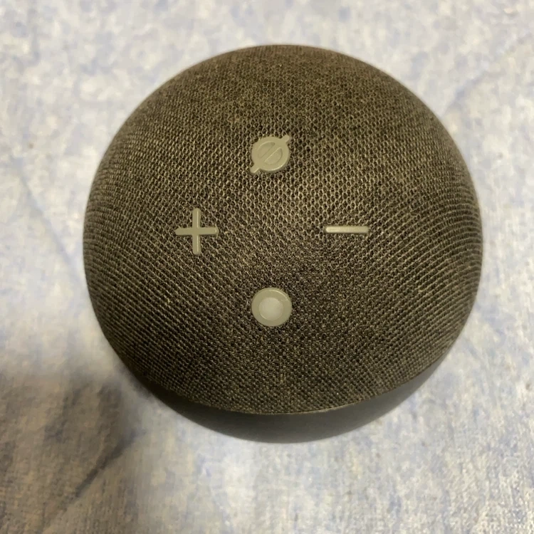 アマゾン エコードット 第4世代 スマートスピーカーの写真2枚目