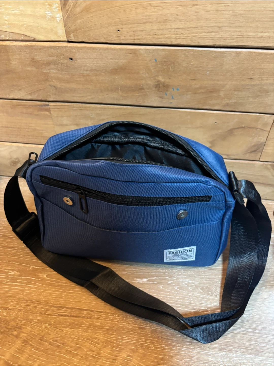 新品❣️メンズショルダーバックファッションインスティンクト ブルーの写真3枚目